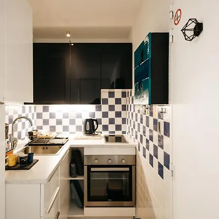 Appartement Cosy T1, A 10 Minutes A Pieds Des Plages Fréjus