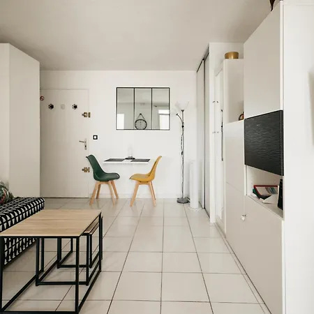 Cosy T1, A 10 Minutes A Pieds Des Plages